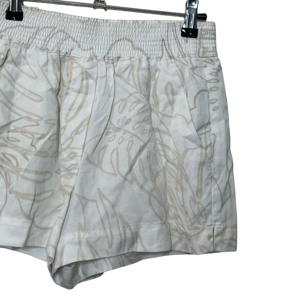 Welcome to my closet! - Picture 3 of 9